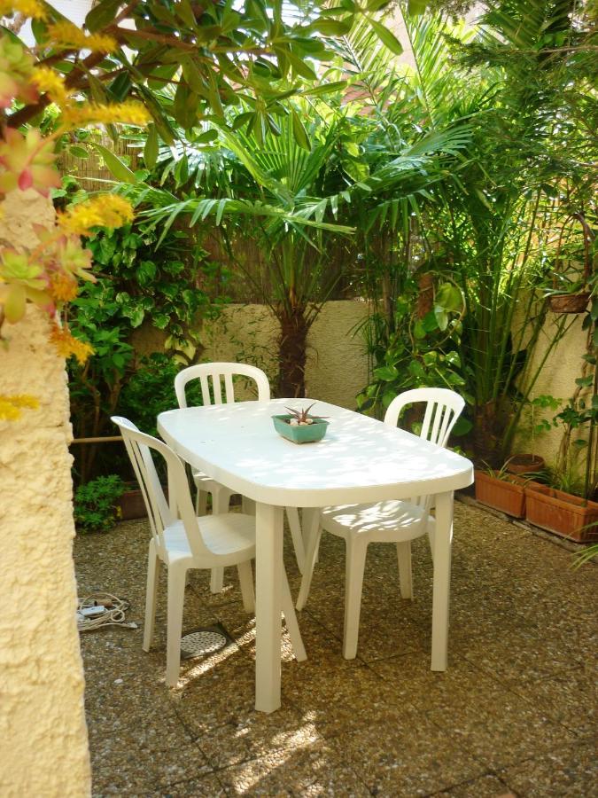 Maison Charmante A Sainte-Marie Avec Grand Jardin Экстерьер фото